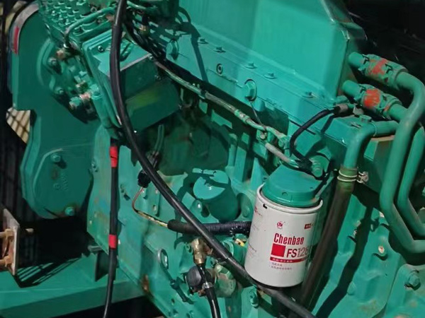 路北如何确定新的发电机组控制系统是否与原系统兼容？