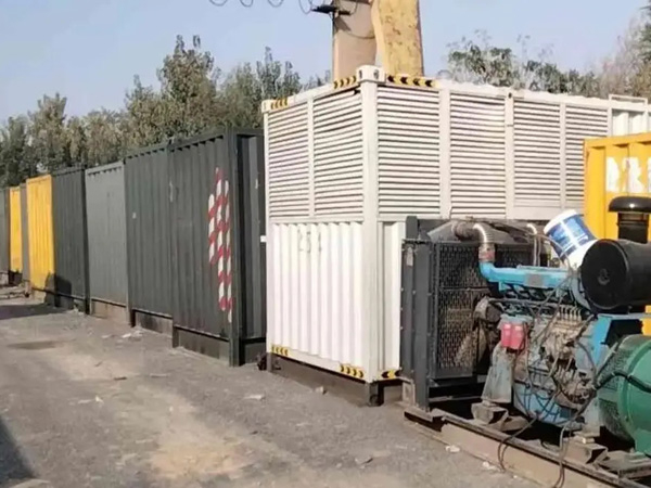 路北200KW柴油发电机机组每小时油耗是多少？