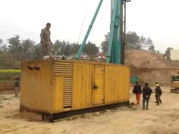 路北如何判断水冷式机油散热器密封件是否需要更换？